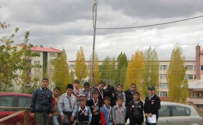 Guides and Scouts Participating to JOTA at Erzurum Turkey