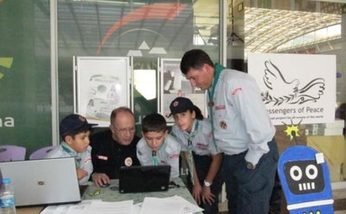 BROWNIES AND CUBSCOUTS EXPERIENCING AND LEARNING 