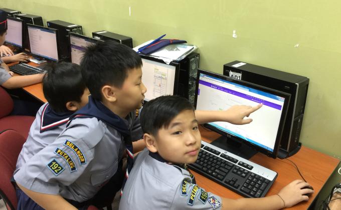 Introducing messenger of peace to cubs