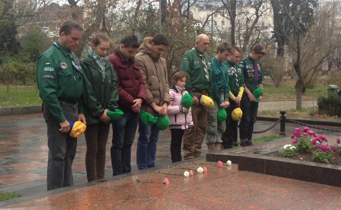 Flower-laying ceremony to the Tomb of Nikolay Vatutin. 