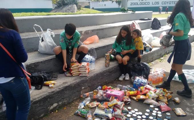 Acopio de Víveres Para Damnificados por los Sismos en México al Pueblo de Huejotengo