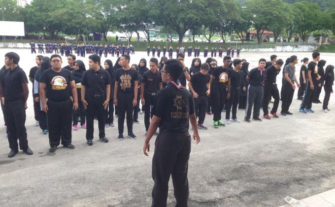 LATIHAN KAWAD KAKI 
