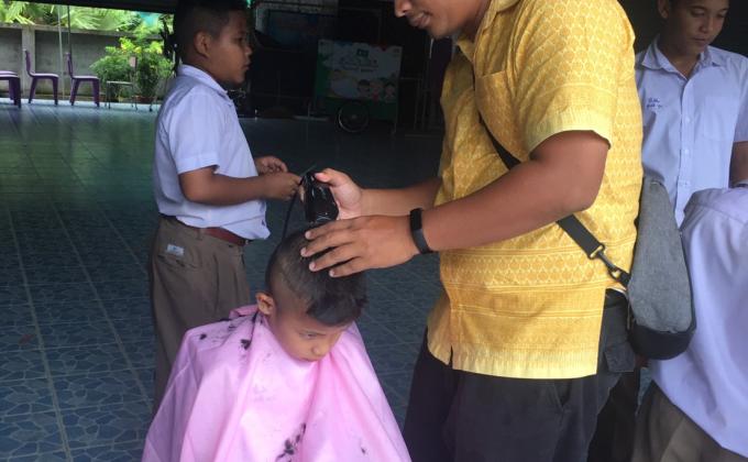 การฝึกวิชาชีพ การตัดผมผู้ชาย