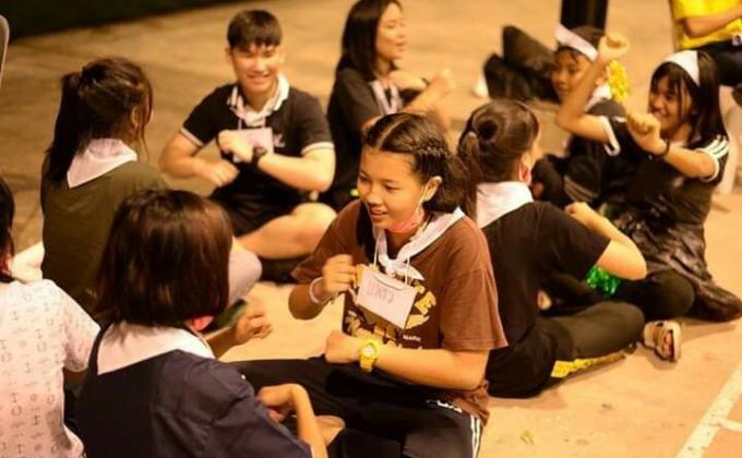 กิจกรรมเข้าค่ายเขียว เหลืองสัมพันธ์