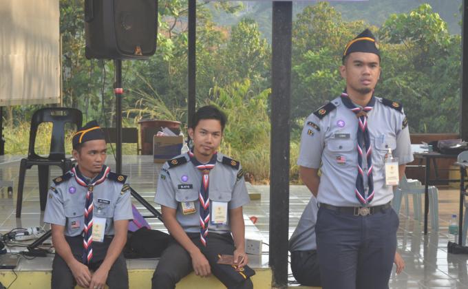 Bertugas semasa Jamboree on the Air / Jamboree on the Internet 2017 di Kem Pengakap Bukit Putus, Negeri Sembilan