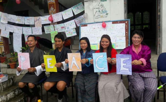 Promoting Peace through individual Arts