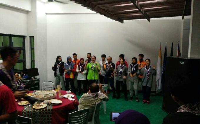 Persembahan Pengakap Remaja