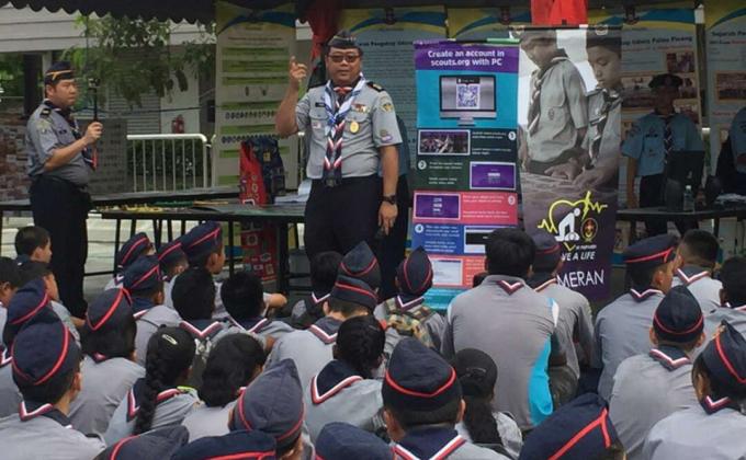 Bertugas sebagai AJK Bahagian Pameran & MoP dalam Program Latihan Kecemasan Teknik CPR "Automated External Defibrillator" (ADE)