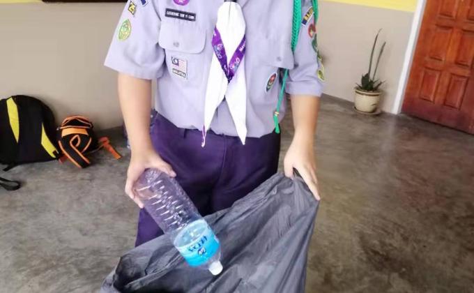 Mederma bahan-bahan kitar semula yang dikumpul kepada Sibu Kidney Foundation 
