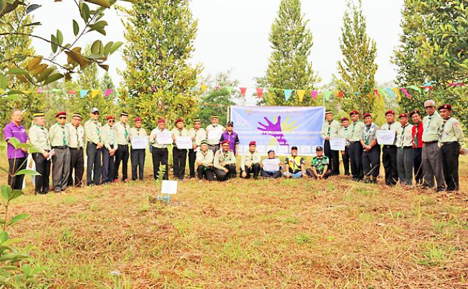 Scouts plant saplings, fulfil role as messengers of peace