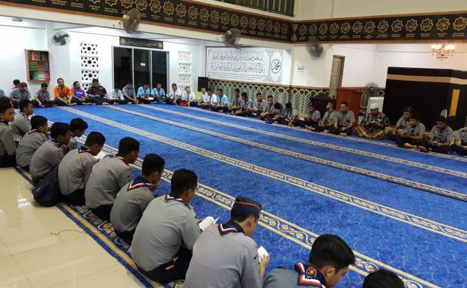 PENGAKAP MELAHIRKAN REMAJA BERTANGGUNGJAWAB
