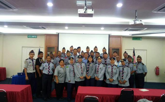 SEMINAR PENINGKATAN KEAHLIAN PENGAKAP