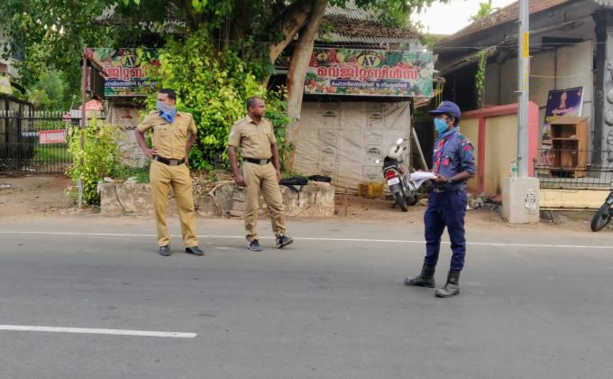 Rovers assists police in controlling traffic