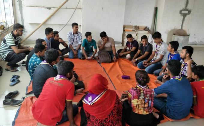 ক্রু মিটিং