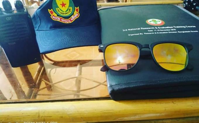 i personally liked this social work what i did. Whole day along with traffic police we worked in the sun.Great experience it was. 