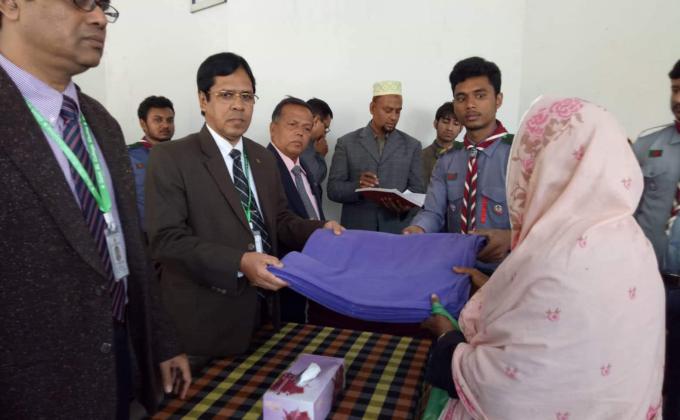 শীতবস্ত্র বিতরণ 