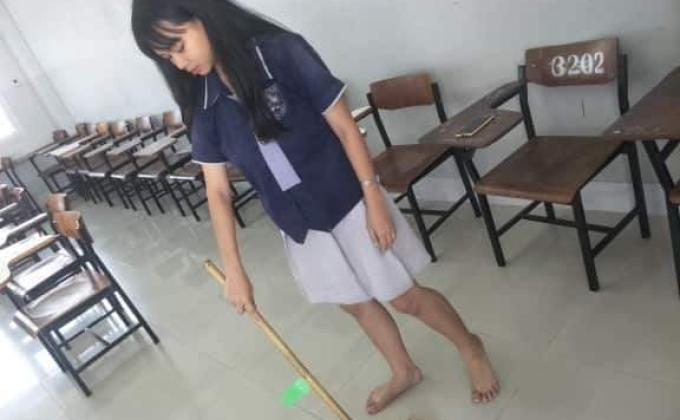กวาดห้องเรียน