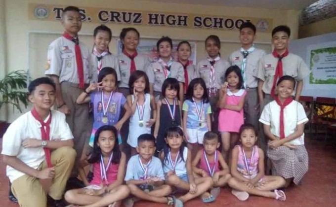 T.S CRUZ NATIONAL HIGH SCHOOL IN LAS PIÑAS DELIVERED ITS VOLUNTARY SERVICE TO COMMUNITY-"When a Child Reads, He Can Write His Future"