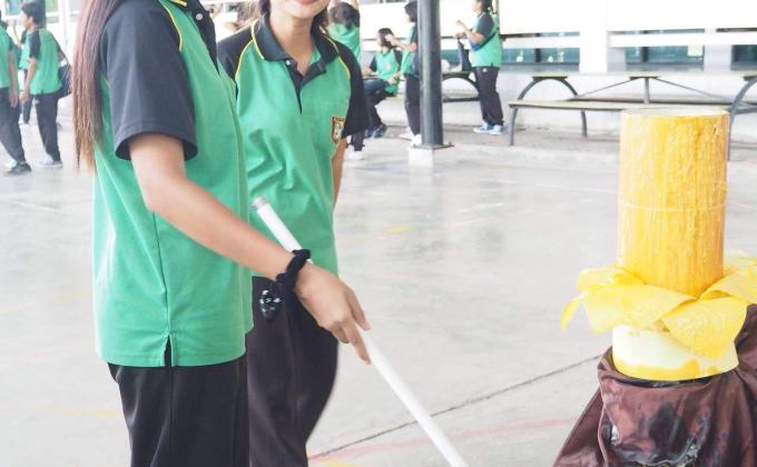 หล่อเทียนพรรษา