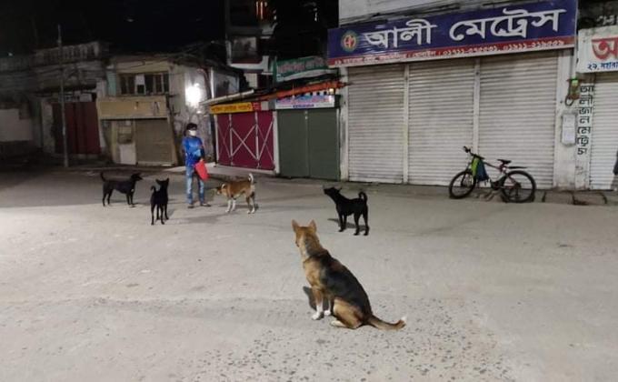 স্কাউটার রফিকুল ইসলাম মুক্ত স্কাউট গ্রুপের সদস্য গন মিলে করোনার লগডাউনে সময় শহরের দশটি স্থানে প্রায় অধ