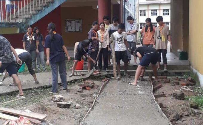Construction of footpath between RK Hostel and College Infirmary 