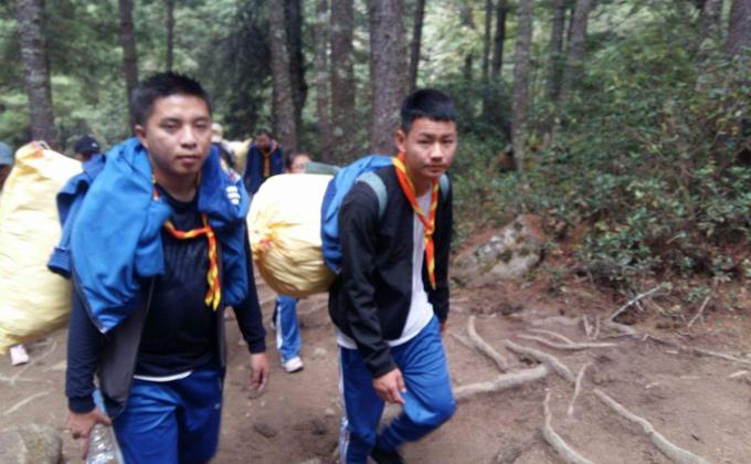 Cleaning Campaign to Taktshang 
