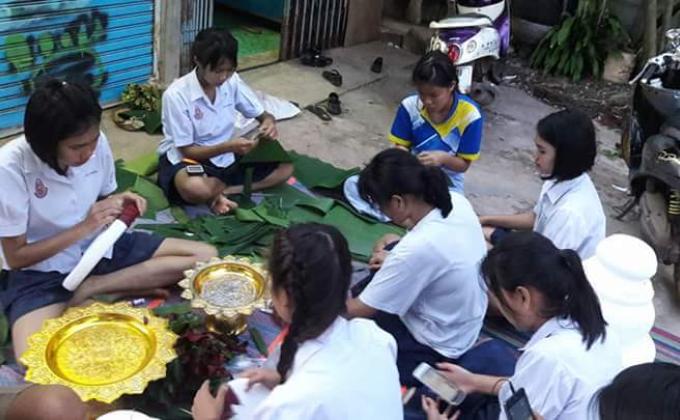 ทำพานไหว้ครู