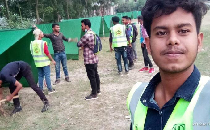 তাঁবু খাটানো