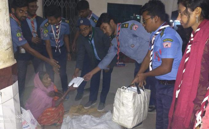 Distribution of food among helpless people on the occasion of BP's birthday

