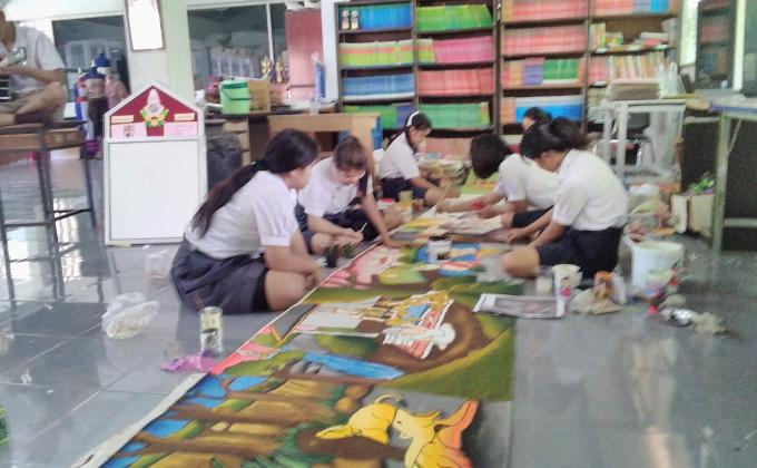 ลงสีผ้าผเหวด