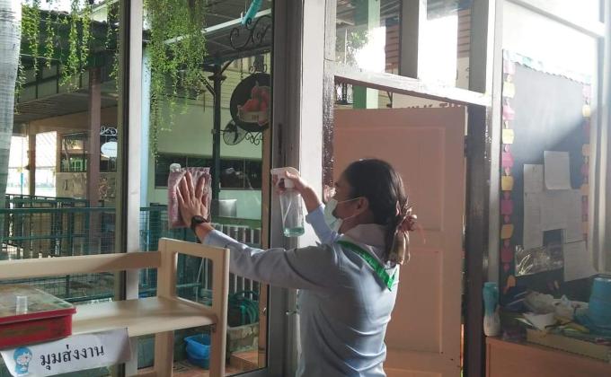 จิตอาสาทำความสะอาดห้องเรียน