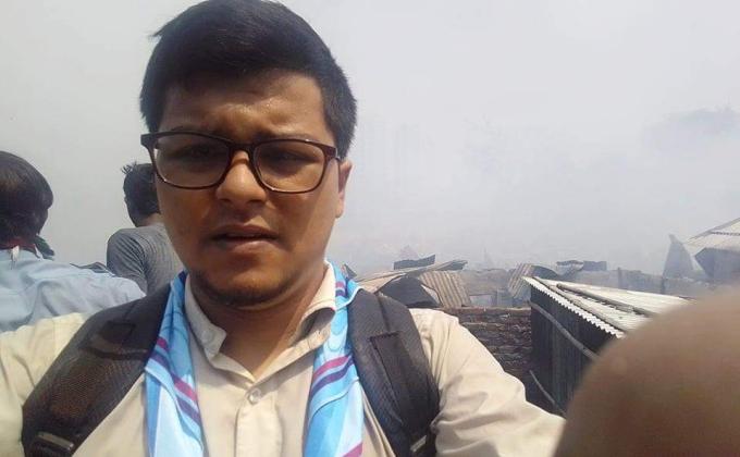 রূপনগর বস্তিতে আগুন নিভাতে স্কাউটরা