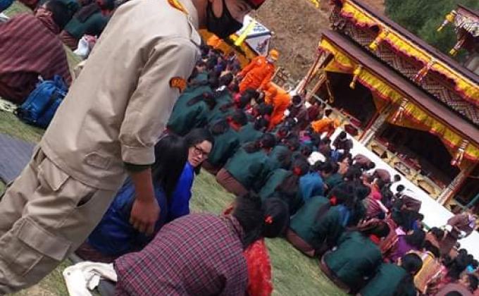 Services for crowed controlling 