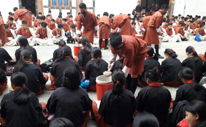 Serving during zhabdrung kuchhoe