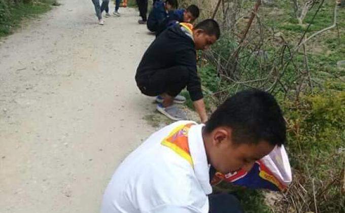 Scout cleaning