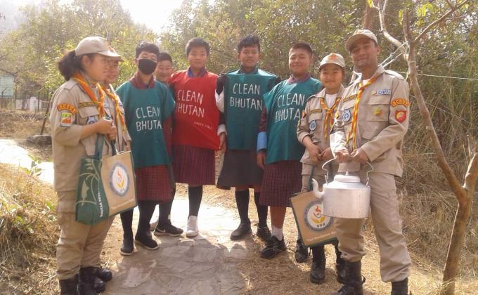 gyelpozhing tsechu;we volunteered to control the crowd and cleaning
