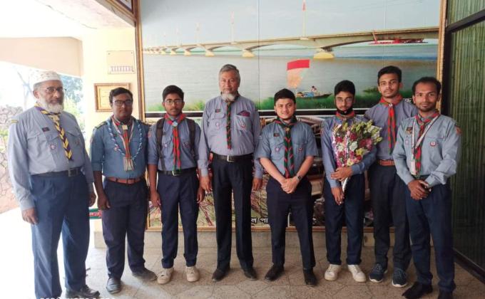 স্কাউট এর উচ্চপদস্থ কর্মকর্তাকে সংবর্ধনা