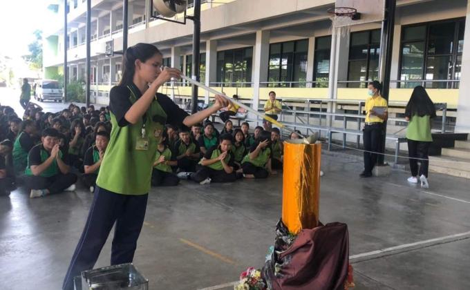 หล่อเทียน