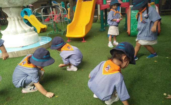 บำเพ็ญประโยชน์อ.1/3ห้องขมพู่