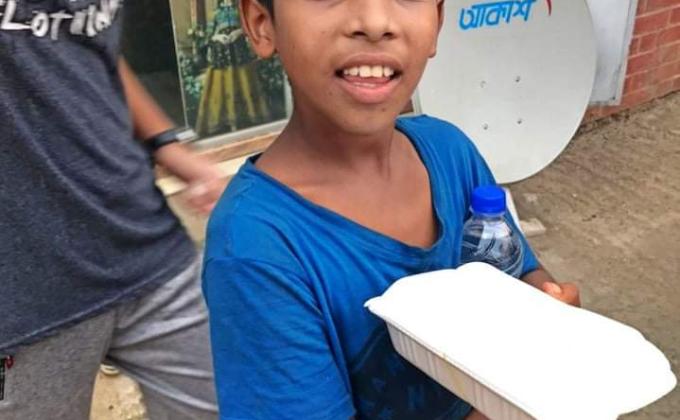 Iftar distributing in Ramadan