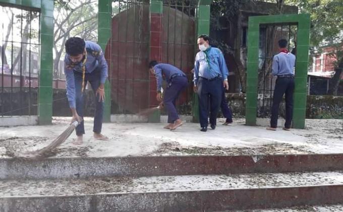 শহীদ মিনার পরিষ্কার কার্যক্রম 