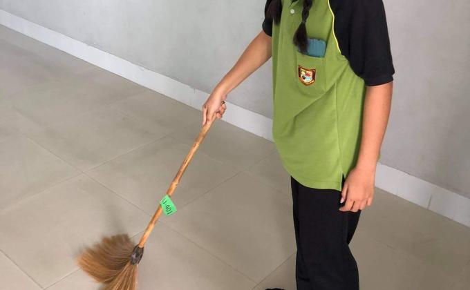 กวาดห้อง