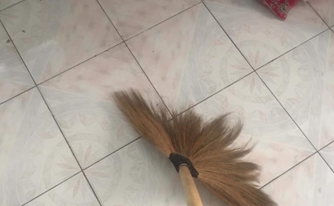 กวาดบ้าน