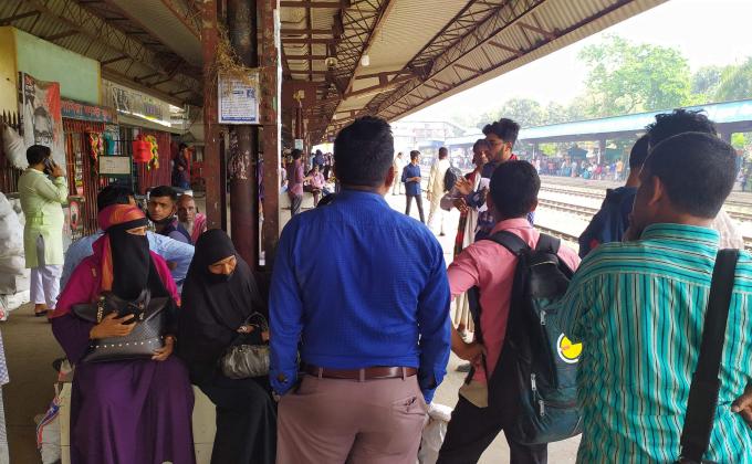  করোনা ভাইরাস সম্পর্কে সচেতনতা ও লিফলেট বিতরণ