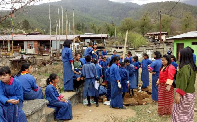 cleaning campaign at school