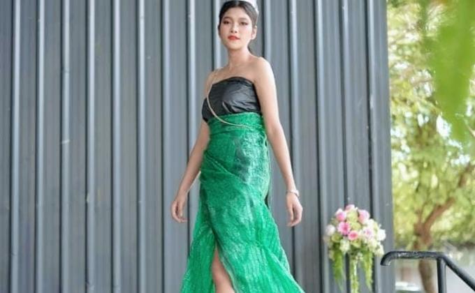 เข้าประกวดชุดรีไซเคิล