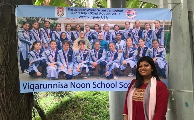 we are on the school banner!!!