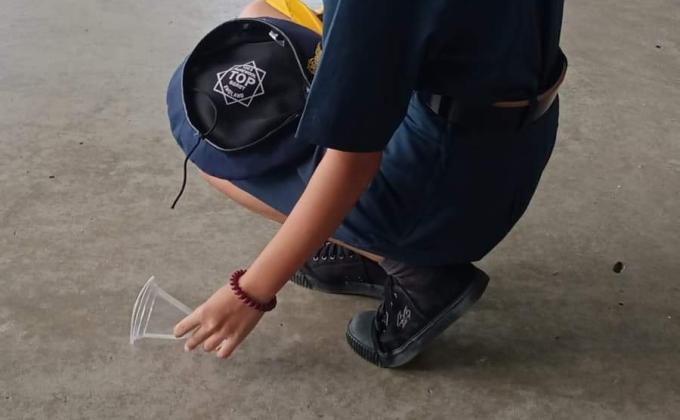 เก็บขยะ