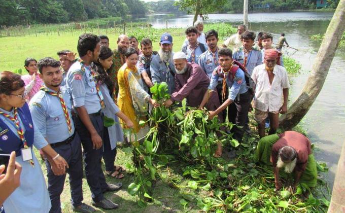 নবগঙ্গা নদী কুচুরিপানা অপসারন অভিজান