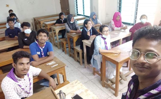 বন্যার্ত অমানুষদের সহযোগীতা করার জন্য আলোচনা